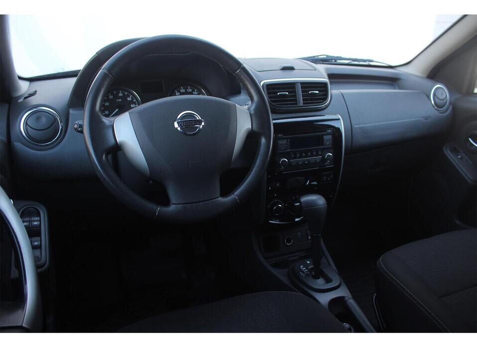 Nissan Terrano 2.0 AT (135 л.с.)