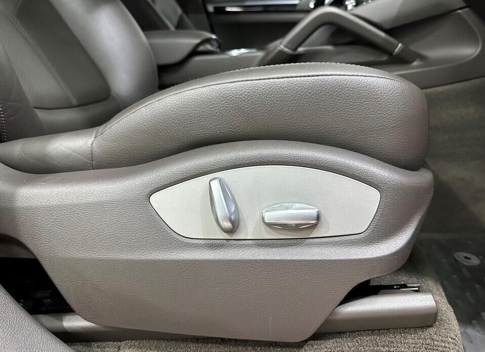 Porsche Cayenne Diesel 3.0d AT (245 л.с.) 4WD
