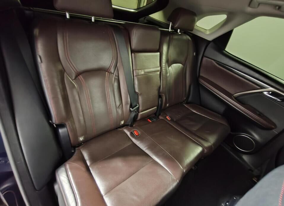 Lexus RX, IV 200t 2.0 AT (238 л.с.) 4WD