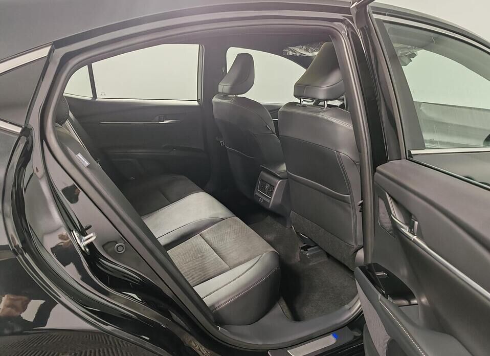 Toyota Camry, IX (XV80) China Market 2.0 CVT (173 л.с.)