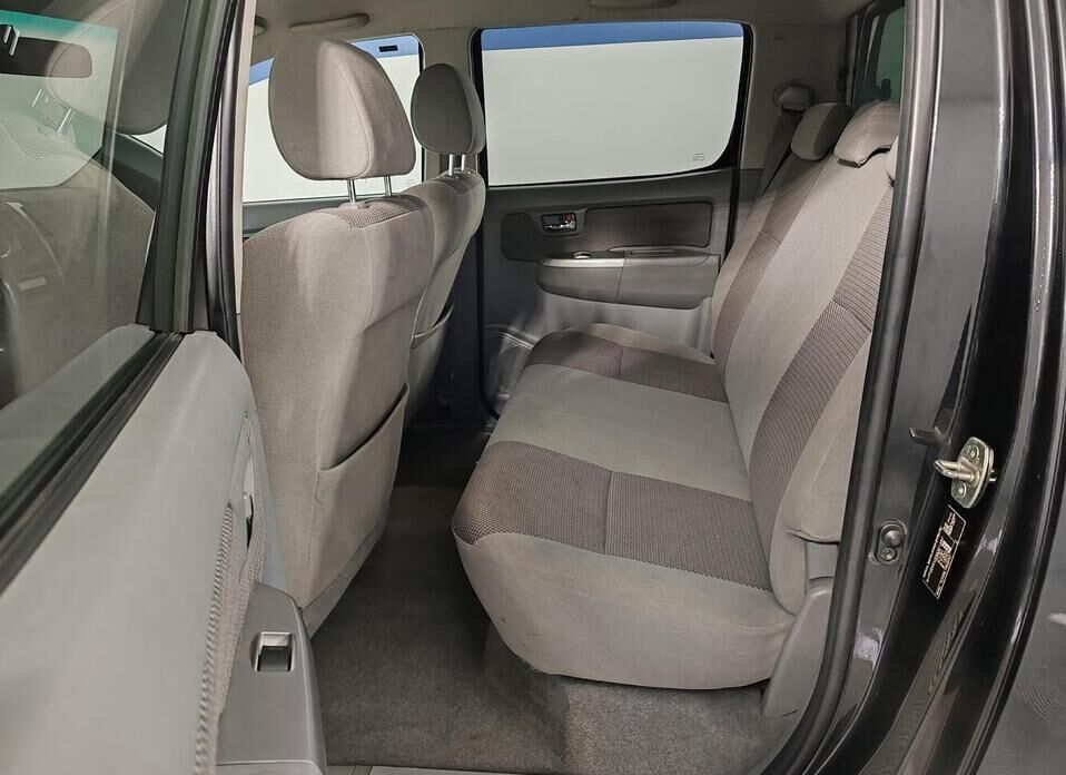 Toyota Hilux, VII 3.0d AT (170 л.с.) 4WD