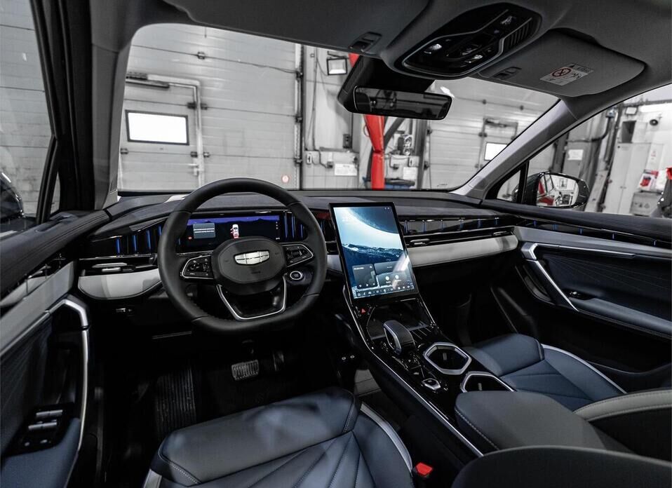 Geely Atlas, II 1.5 AMT (147 л.с.)