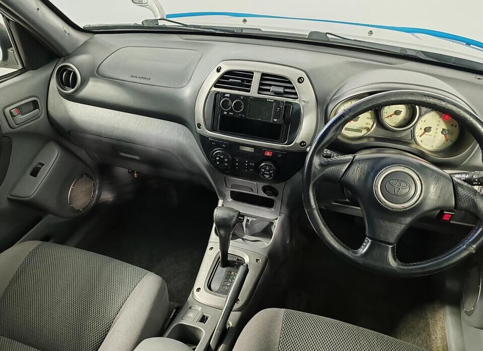 Toyota RAV4, II (XA20) 2.0 AT (152 л.с.) 4WD