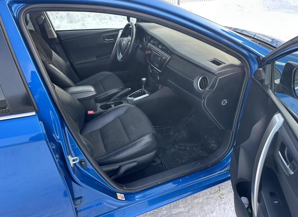 Toyota Auris, II 1.6 CVT (132 л.с.)