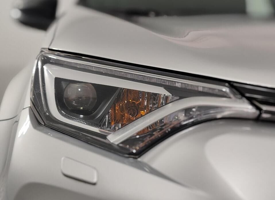 Toyota RAV4, IV (CA40) Рестайлинг 2.0 CVT (146 л.с.) 4WD