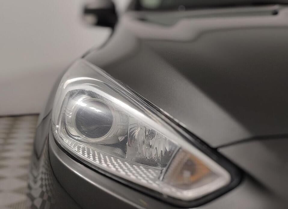 Ford Focus, III Рестайлинг 1.6 AMT (125 л.с.)