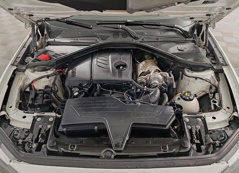 BMW 1 серии, II (F20/F21) 116i 1.6 AT (136 л.с.)