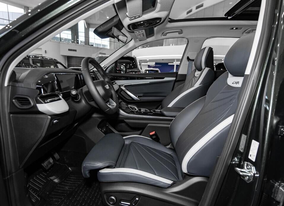 Geely Atlas, II 2.0 AT (200 л.с.) 4WD