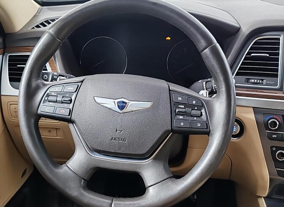 Hyundai Genesis, II 3.0 AT (249 л.с.) 4WD