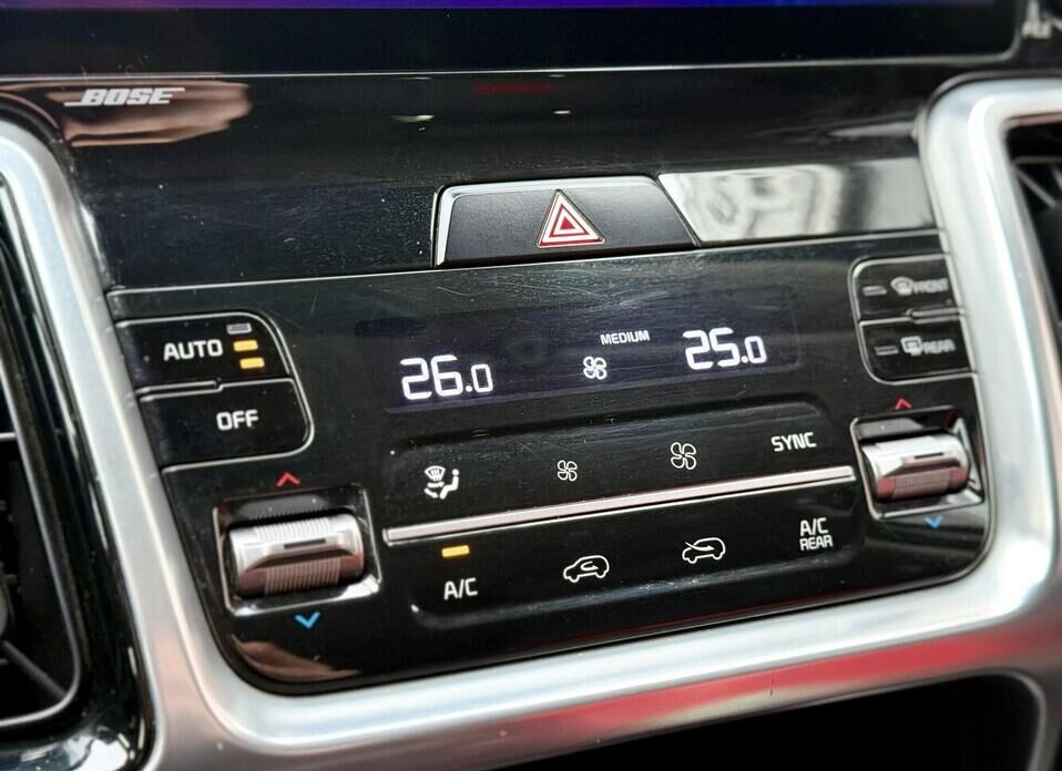 Kia Sorento, IV 2.5 AT (179 л.с.) 4WD