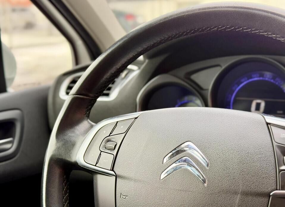 Citroen C4, II 1.6 MT (115 л.с.)