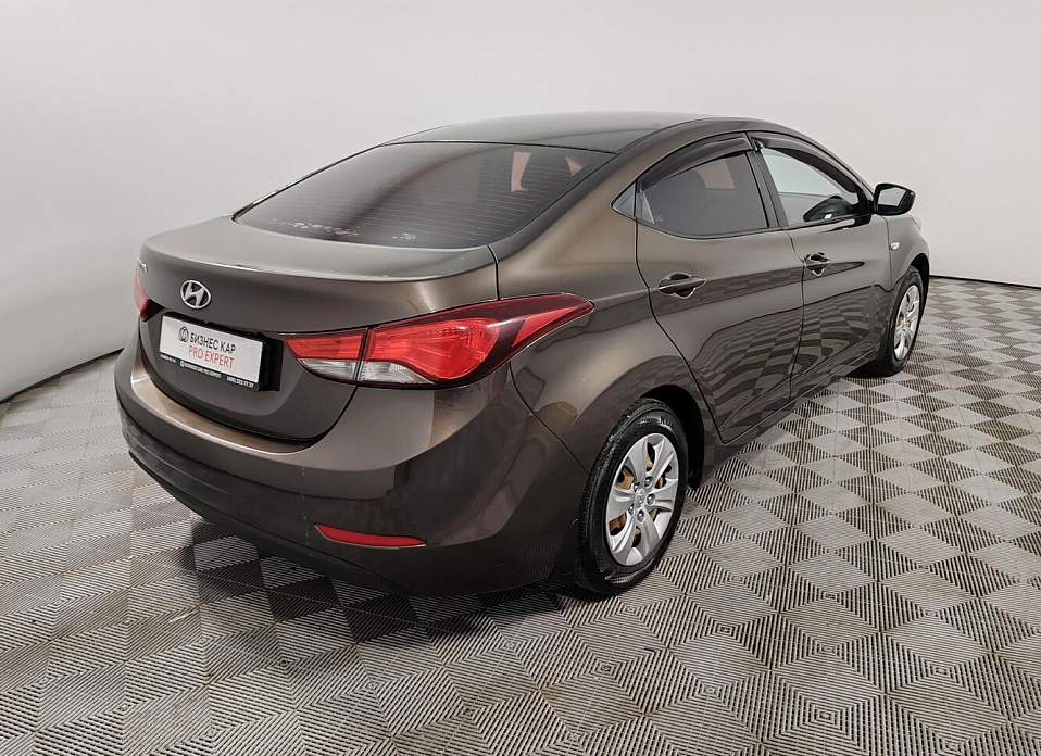 Hyundai Elantra, V (MD) Рестайлинг 1.6 MT (132 л.с.)