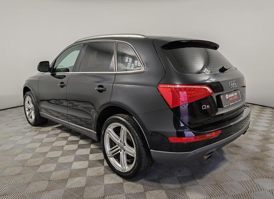 Audi Q5, I (8R) 2.0 AMT (211 л.с.) 4WD