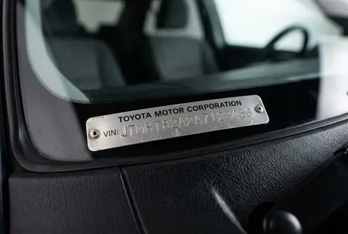 Как расшифровать VIN Toyota: что скрывают 17 символов вашего автомобиля