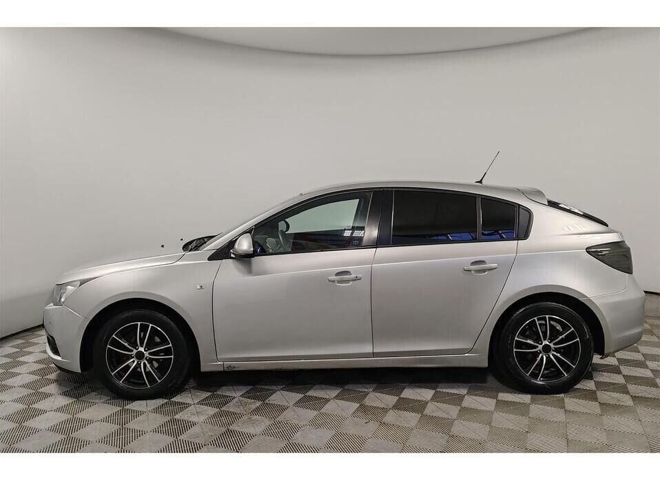 Chevrolet Cruze, I 1.6 MT (109 л.с.)