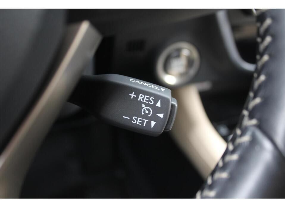 Lexus RX, IV Рестайлинг 300 2.0 AT (238 л.с.) 4WD