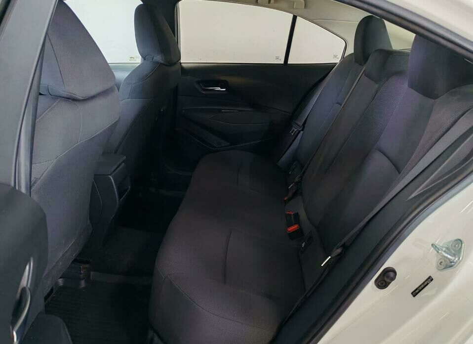 Toyota Corolla 1.6 CVT (122 л.с.)