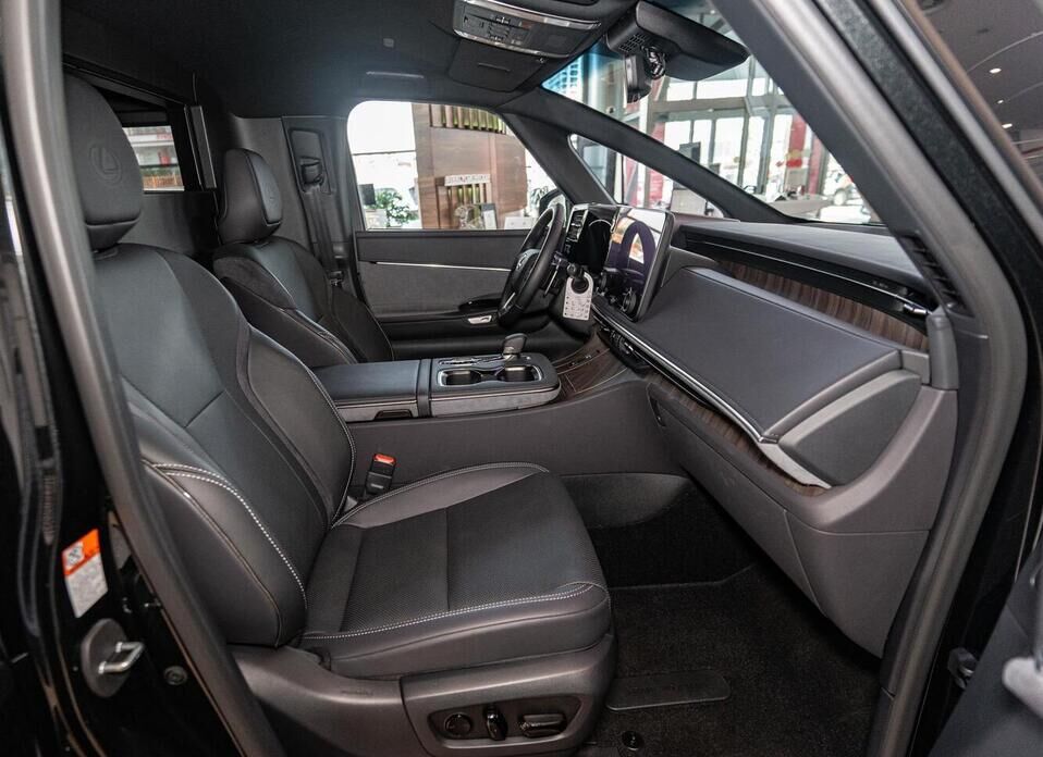 Lexus LM, II 350h 2.5hyb CVT (190 л.с.) 4WD