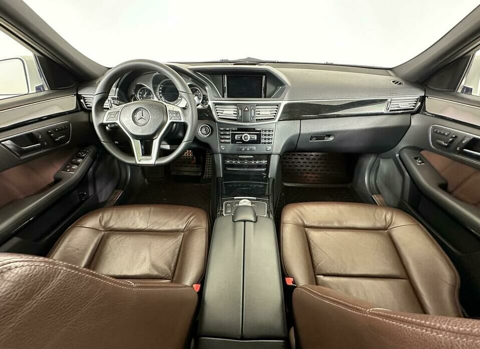 Mercedes-Benz E-Класс 300 3.5 AT (252 л.с.) 4WD