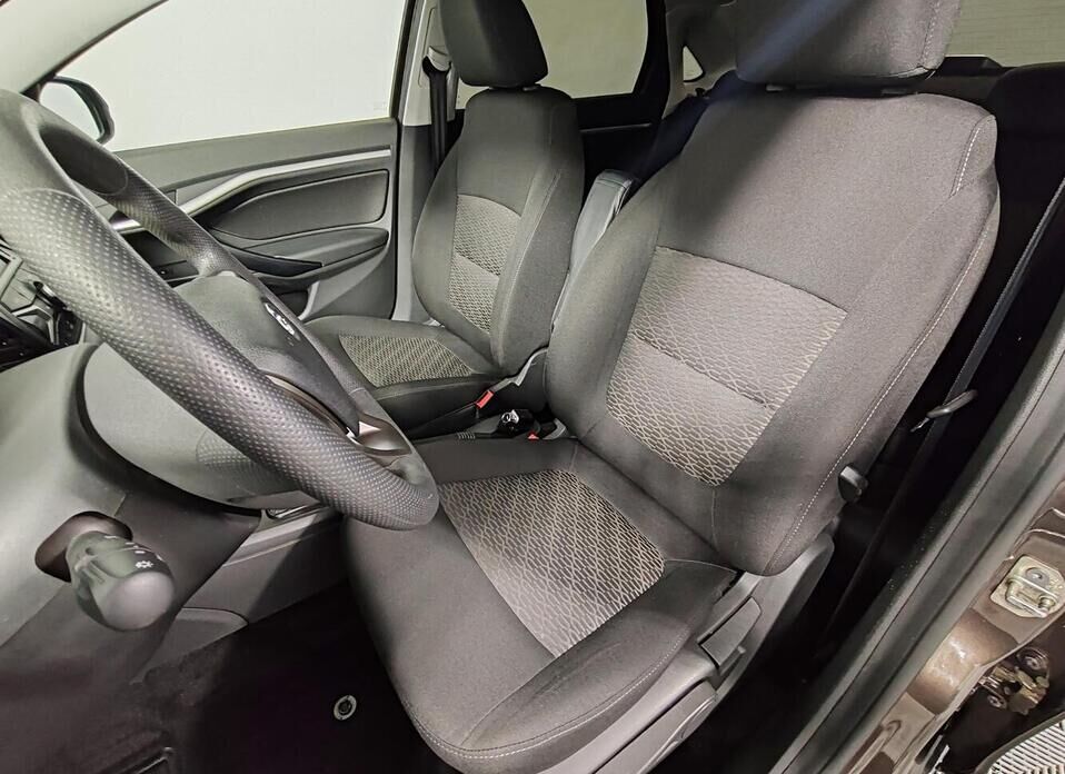 LADA (ВАЗ) Vesta, I 1.6 MT (106 л.с.)