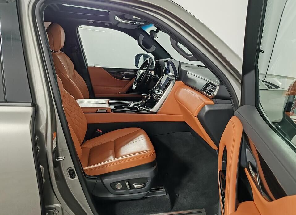 Lexus LX, IV 600 3.5 AT (415 л.с.) 4WD