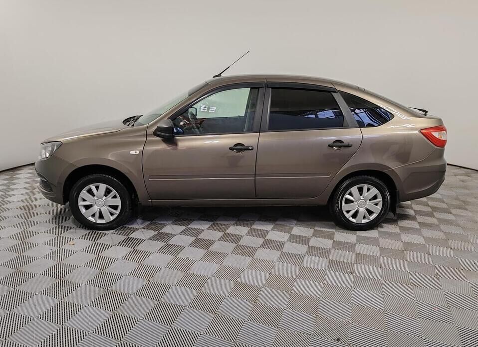 LADA (ВАЗ) Granta 1.6 MT (87 л.с.)