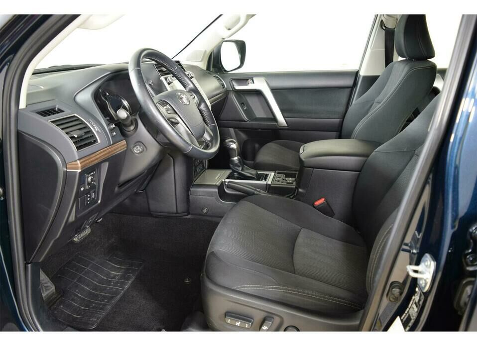 Toyota Land Cruiser Prado 2.8d AT (177 л.с.) 4WD