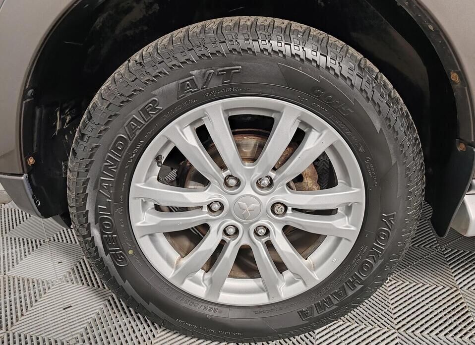 Mitsubishi Pajero 3.0 AT (178 л.с.) 4WD