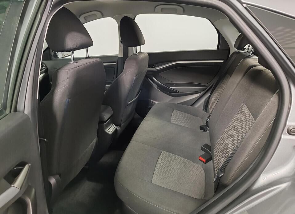 LADA (ВАЗ) Vesta, I 1.6 MT (106 л.с.)