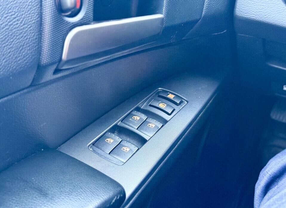 SsangYong Kyron, I Рестайлинг 2.0d MT (141 л.с.) 4WD