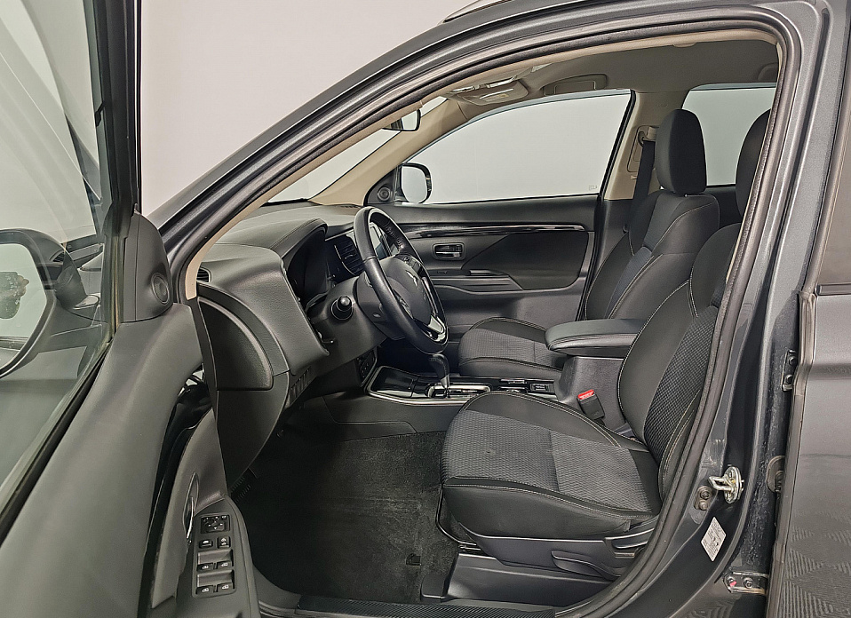 Mitsubishi Outlander, III Рестайлинг 3 2.0 CVT (146 л.с.) 4WD