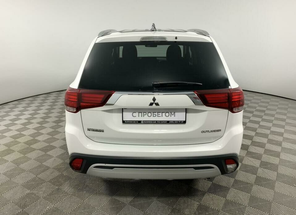 Mitsubishi Outlander 2.0 CVT (146 л.с.)