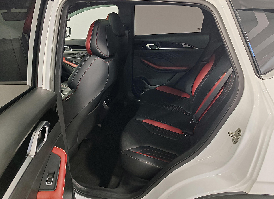 Geely Coolray, I Рестайлинг 1.5 AMT (147 л.с.)