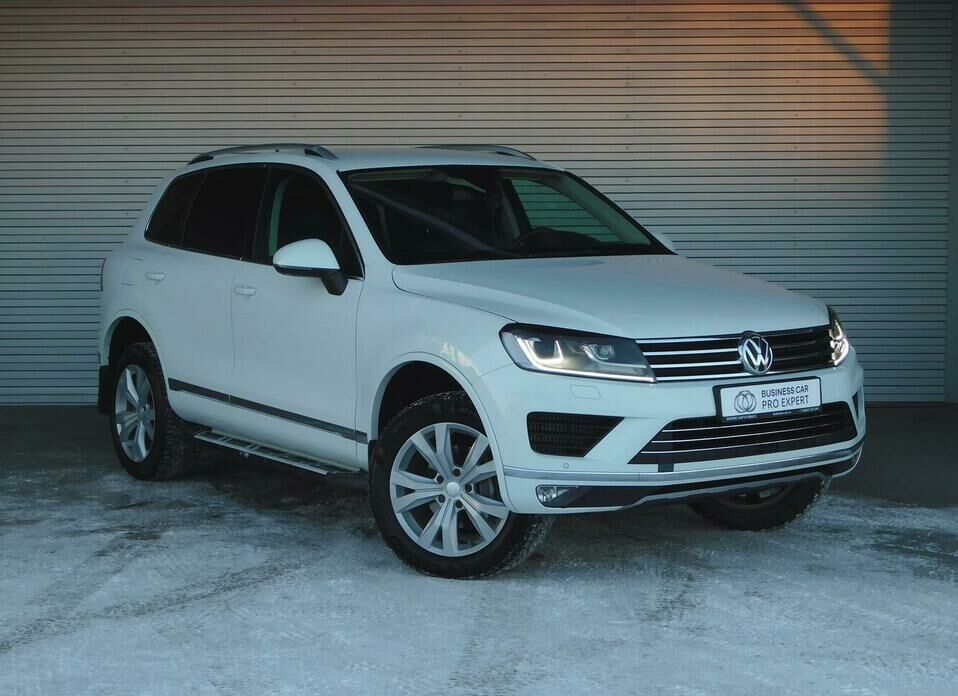 Volkswagen Touareg 3.0d AT (245 л.с.) 4WD