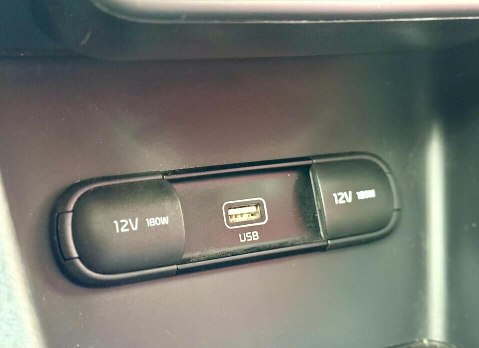 Kia Sportage, IV Рестайлинг 2.0 MT (150 л.с.) 4WD