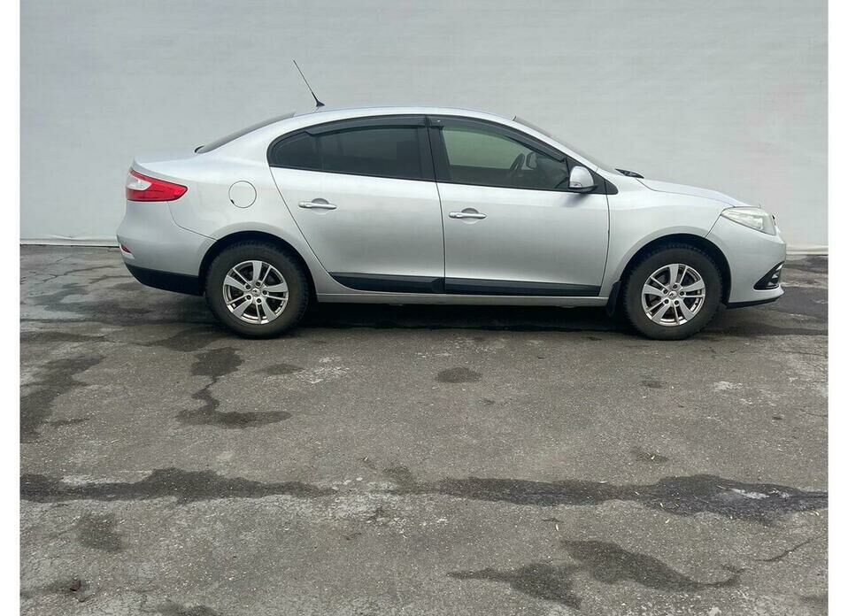 Renault Fluence 1.6 CVT (114 л.с.)