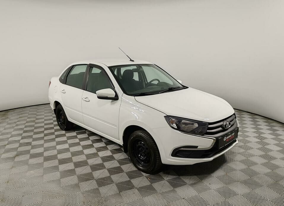 LADA (ВАЗ) Granta 1.6 MT (90 л.с.)