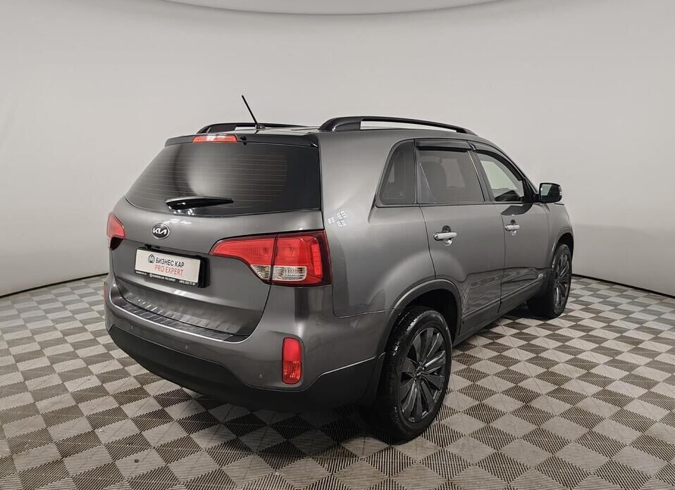 Kia Sorento, II Рестайлинг 2.4 AT (175 л.с.) 4WD