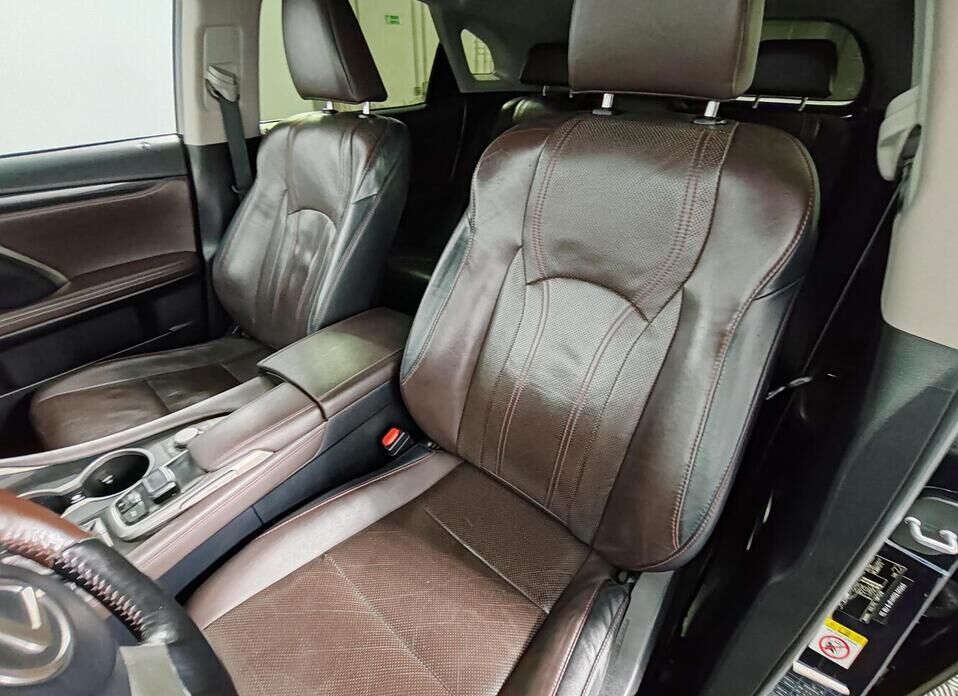 Lexus RX, IV 200t 2.0 AT (238 л.с.) 4WD