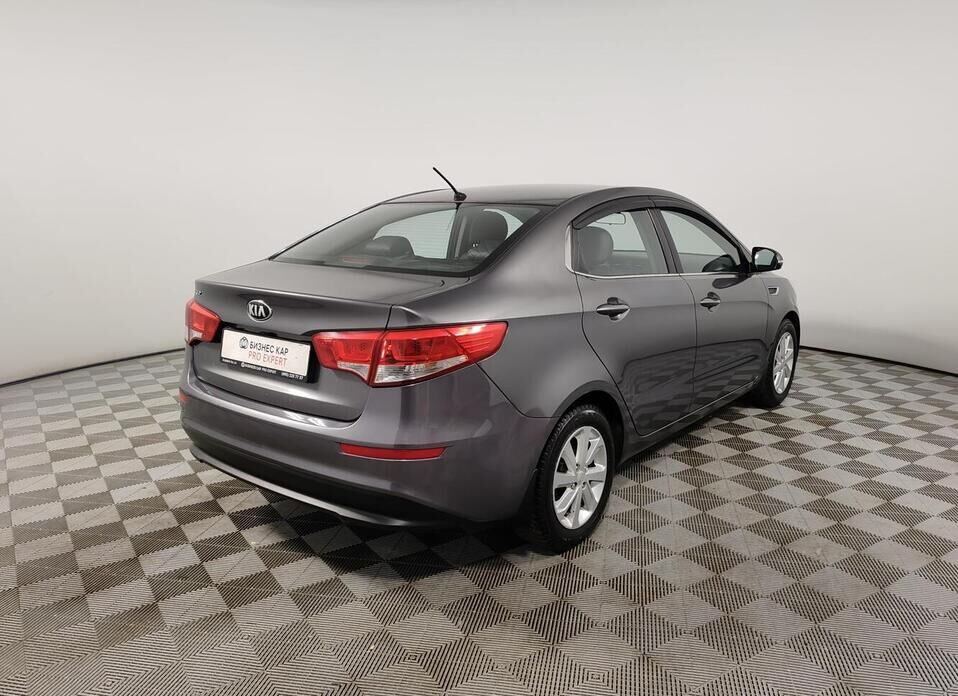Kia Rio, III Рестайлинг 1.6 MT (123 л.с.)