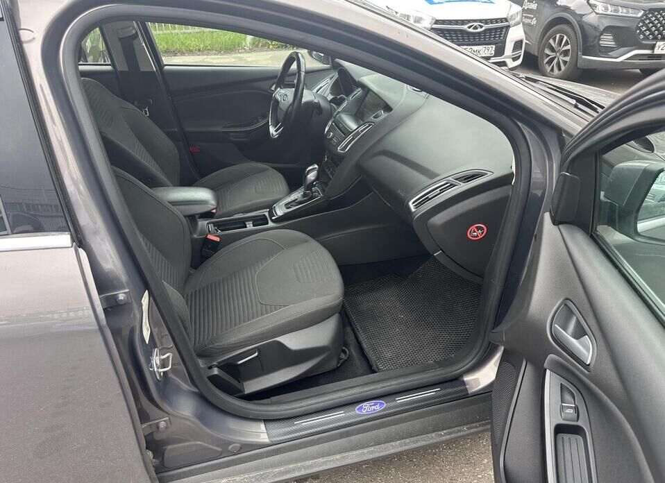 Ford Focus, III Рестайлинг 1.6 AMT (125 л.с.)