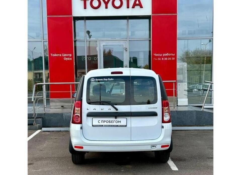 LADA (ВАЗ) Largus, I Рестайлинг 1.6 MT (90 л.с.)