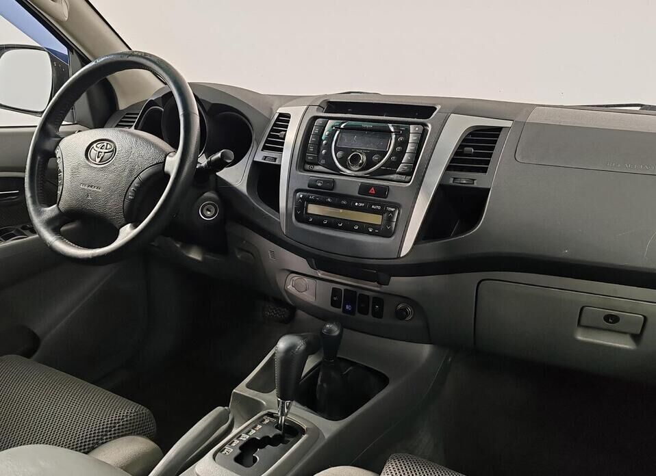 Toyota Hilux, VII 3.0d AT (170 л.с.) 4WD
