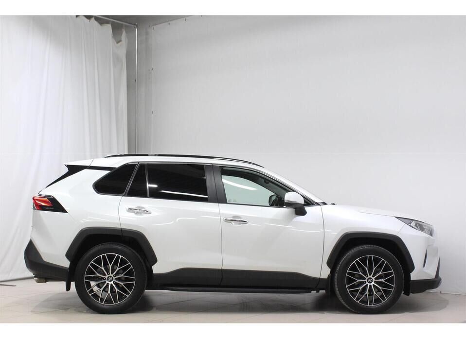 Toyota RAV4 2.5 AT (199 л.с.) 4WD