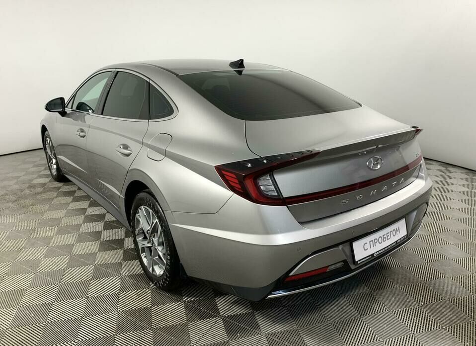 Hyundai Sonata 2.5 AT (180 л.с.)