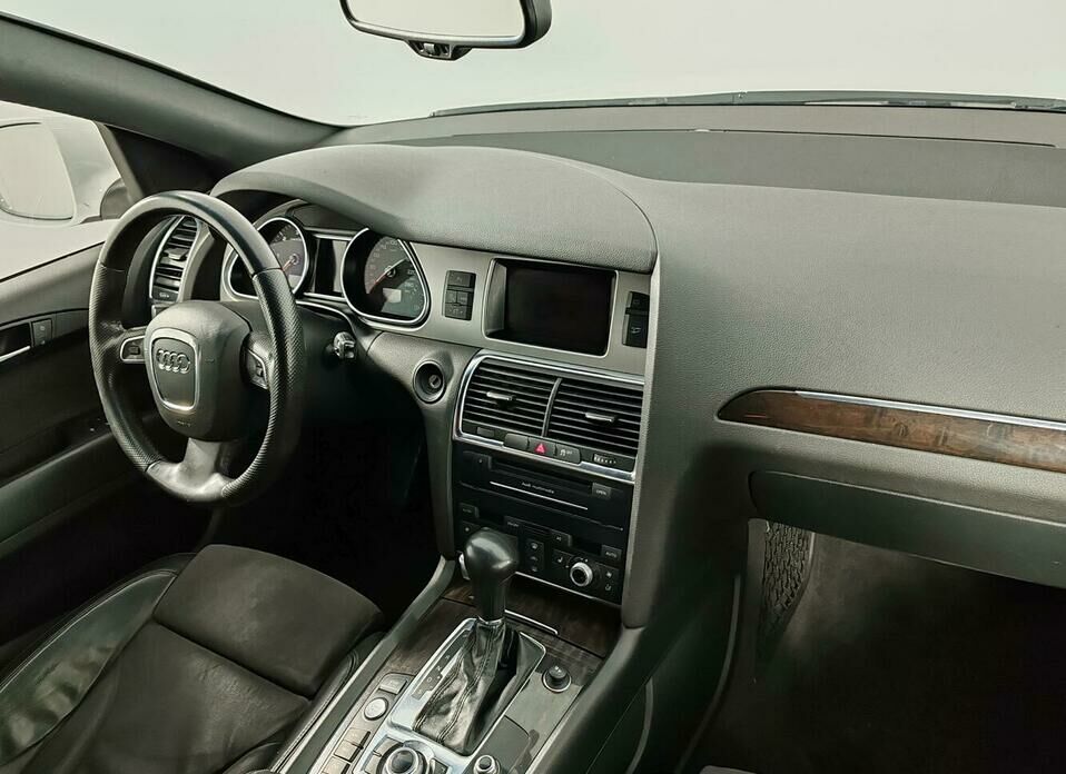Audi Q7 3.0d AT (239 л.с.) 4WD