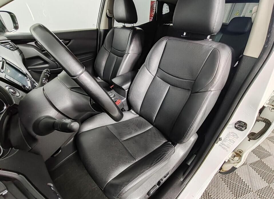 Nissan Qashqai, II Рестайлинг 2.0 CVT (144 л.с.) 4WD