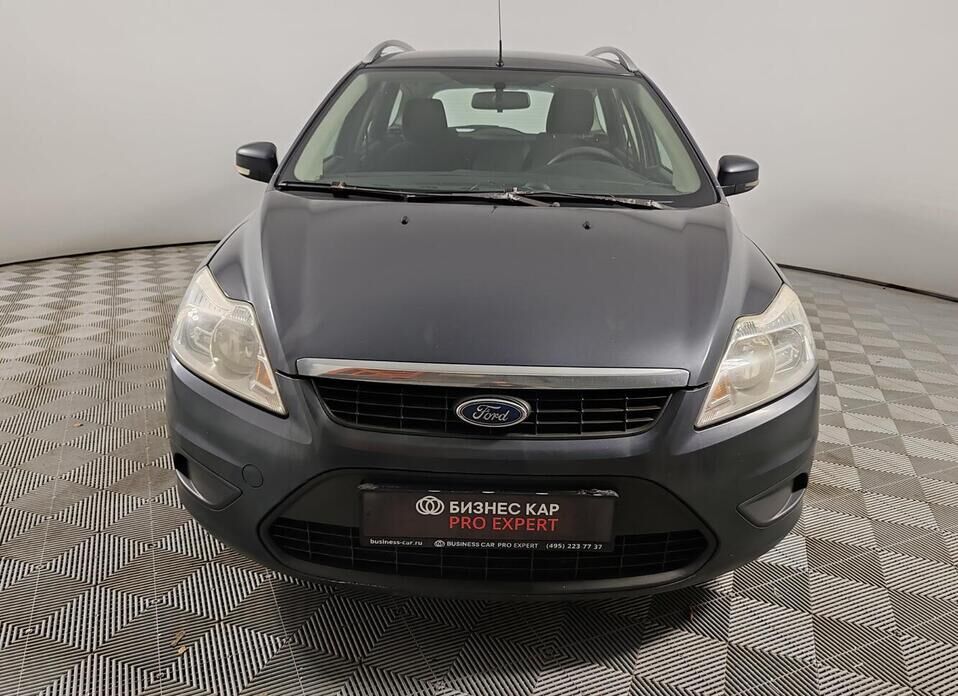 Ford Focus, II Рестайлинг 1.6 MT (100 л.с.)