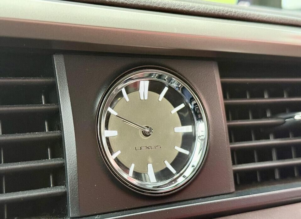 Lexus RX, IV Рестайлинг 300 2.0 AT (238 л.с.) 4WD