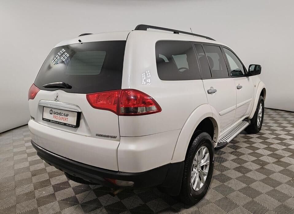 Mitsubishi Pajero Sport, II Рестайлинг 2.5d AT (178 л.с.) 4WD
